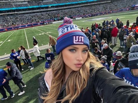 OnlyFans Model Claims New York Giants Player Offered Her。